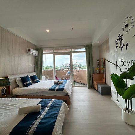 קוצ'ינג Riverbank Suites Waterfront מראה חיצוני תמונה