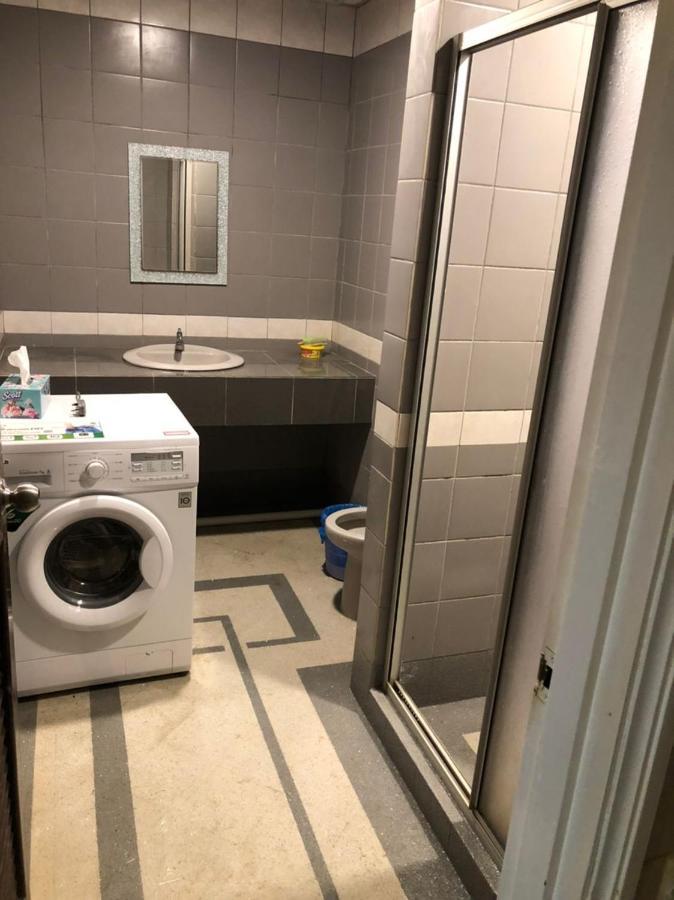 קוצ'ינג Riverbank Suites Waterfront מראה חיצוני תמונה