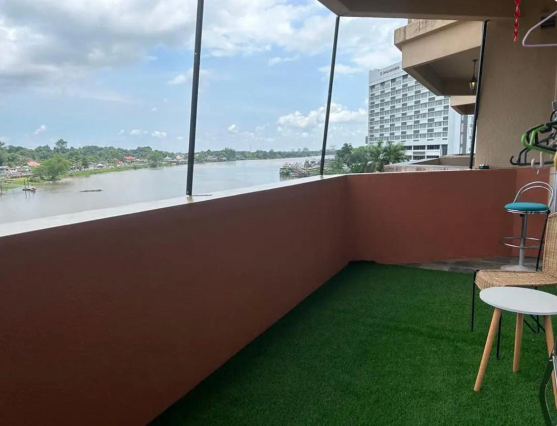קוצ'ינג Riverbank Suites Waterfront מראה חיצוני תמונה